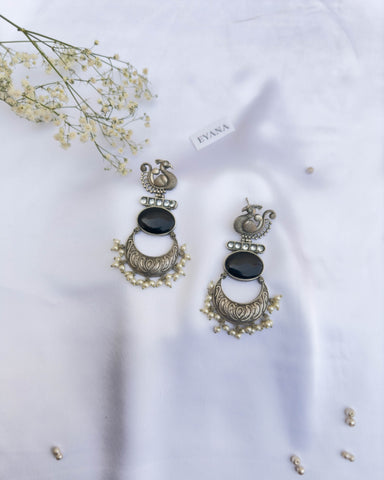 Ciana Earrings Black