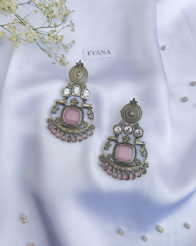 Liana Earrings Lilac