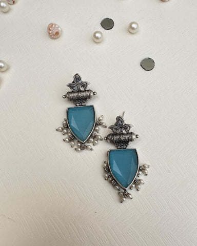 Iiana Earrings Blue