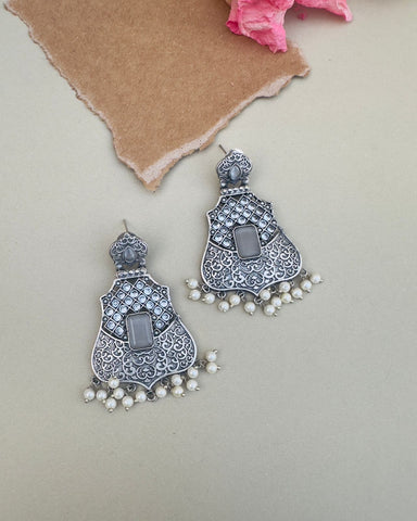 Miana Earrings Grey