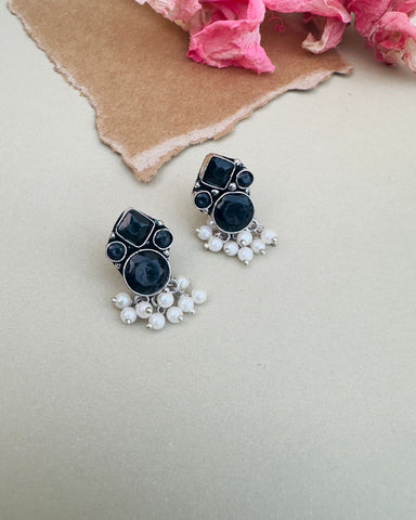 Siana Studs Black